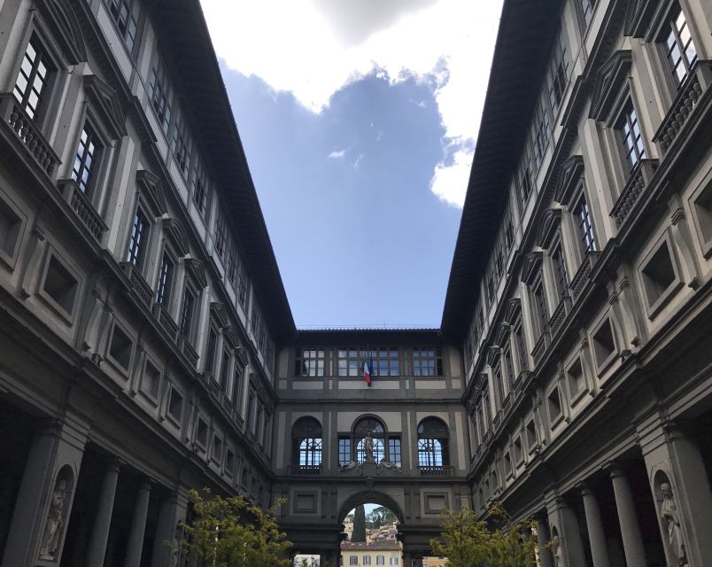 Florence: Renaissance City Walking Tour - Starting among the Uffizi and Piazza della Signoria