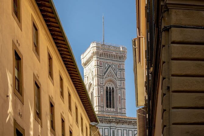 Florence Renaissance walking tour - Oltrarno crafts and the view from Michelangelo’s bridge
