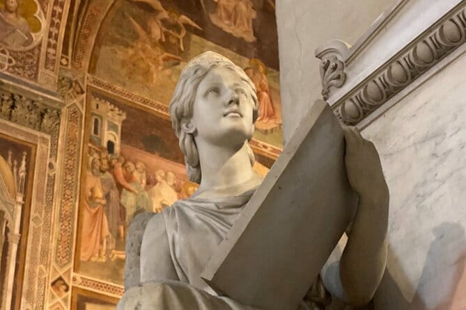 Florence SANTA CROCE Basilica Private Tour - The tombs beneath your feet