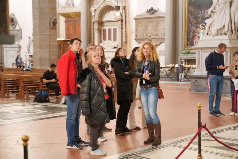 Florence: Santa Croce Church Tour with Entry Ticket - The monumental cemetery, crypt, chapels, and bell tower