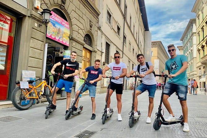 Florence Scooter Guided Tour - Starting near the Medici family’s first home