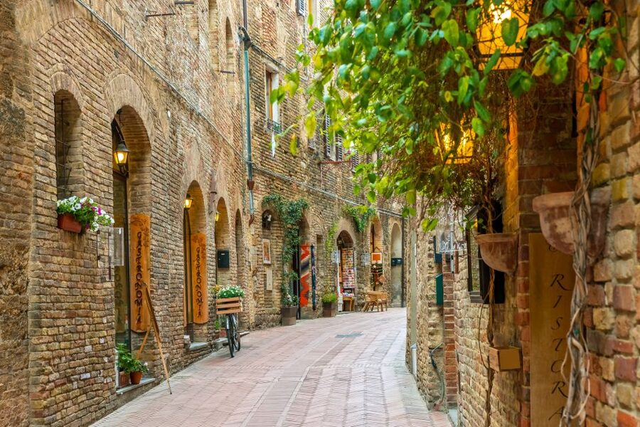 Florence: Siena San Gimignano Private Day Tour by Deluxe Car - The drive through Tuscany is part of the experience