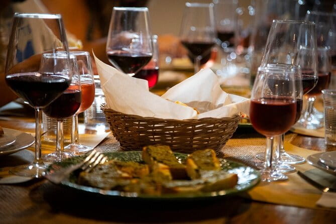 Florence: Siena & San Gimignano with Dinner in a Boutique Winery - Siena and the stories behind the Palio