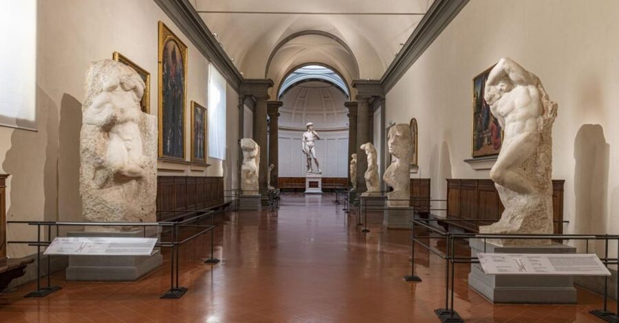 Florence: Skip-the-Line Accademia Gallery Entry Tickets - Meeting David inside the Accademia Gallery
