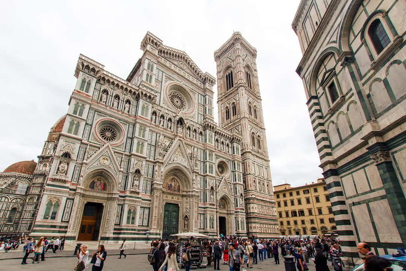 Florence: Skip-the-line David at the Accademia & Duomo Tour - Meeting David at the Accademia