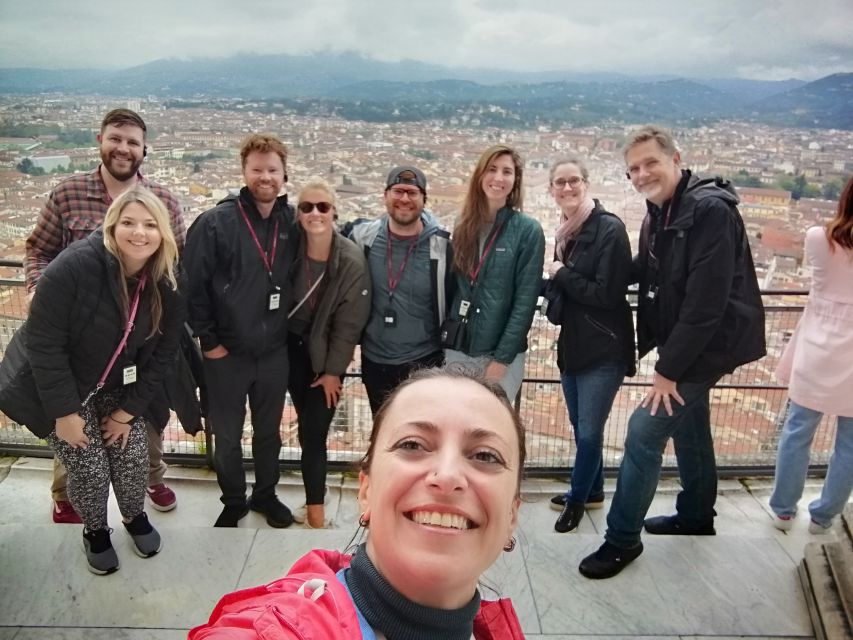 Florence: Skip-the-Line Duomo Guided Tour and Rooftop Dome - A short guided visit inside Santa Maria del Fiore