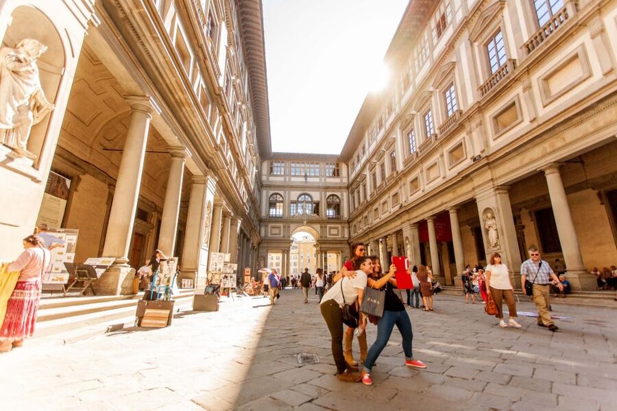 Florence: Skip-the-Line Uffizi Gallery Small Group Tour - Key points to know before booking