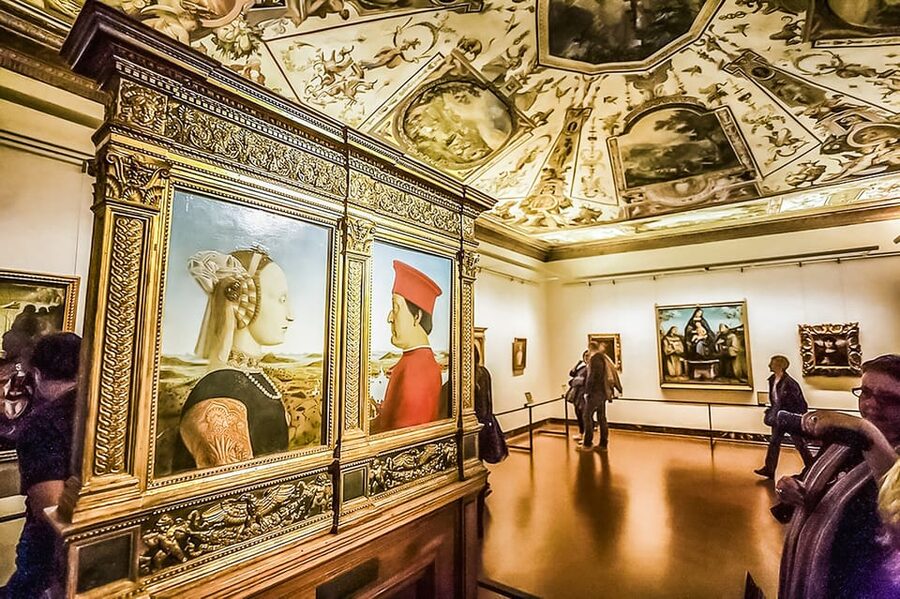 Florence: Skip-The-Line Uffizi Gallery Timed Entry Ticket - Crowds, stairs, and how to choose your time