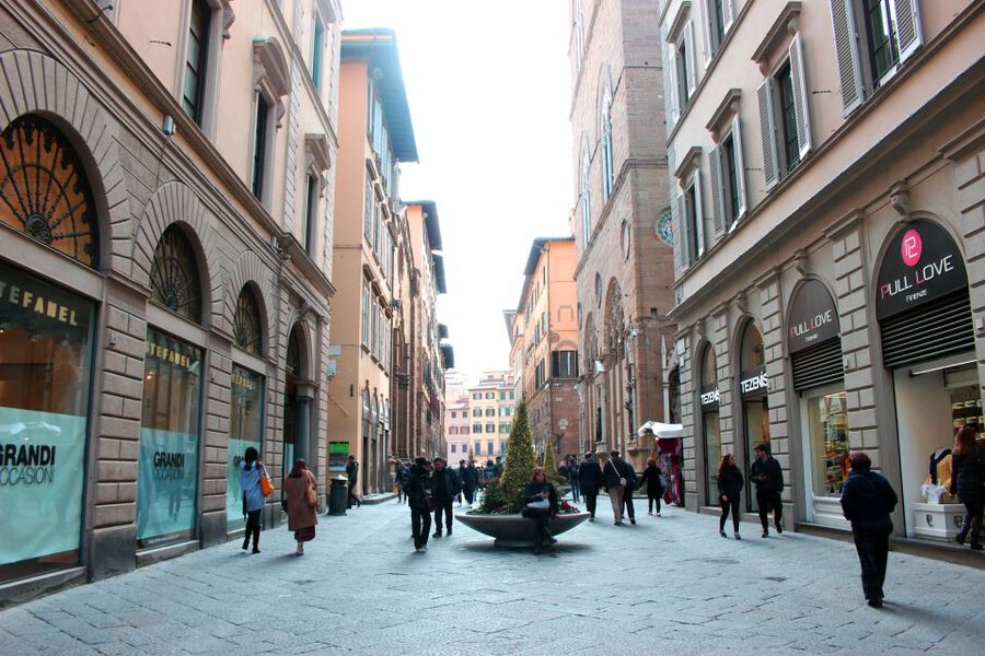 Florence: Skip-the-Line Uffizi Museum Tour Kids & Families - Leonardo’s Annunciation