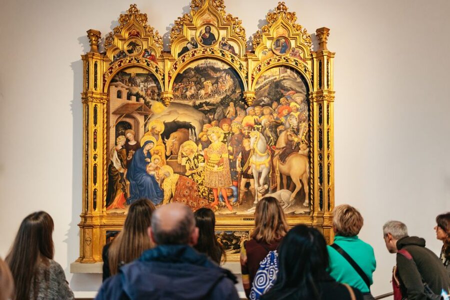 Florence: Skip-the-Line Uffizi Small Group Tour - Meeting near Via de’ Martelli, then walking to the museum