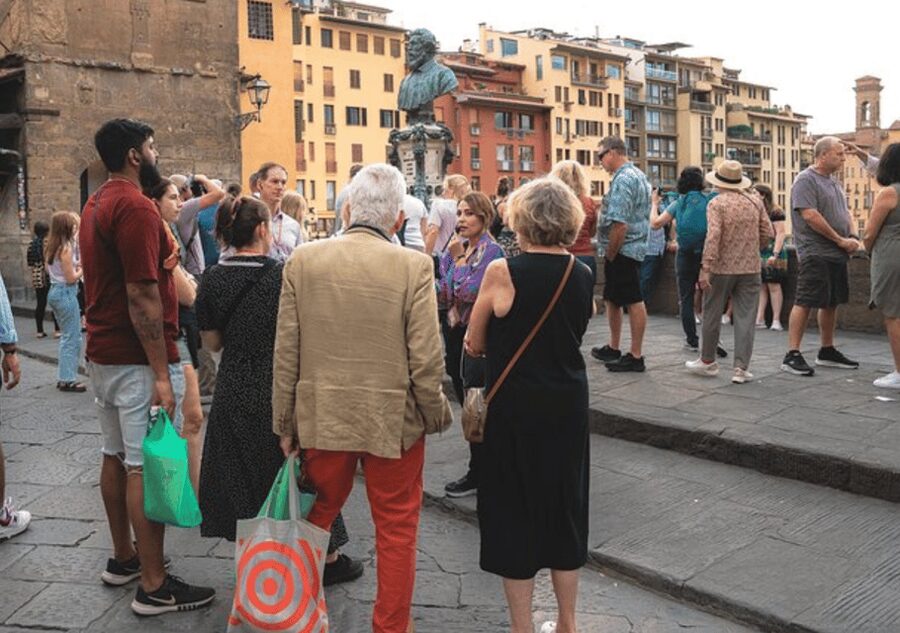 Florence: Small Group Guided Walking Tour - What the guides add to the route