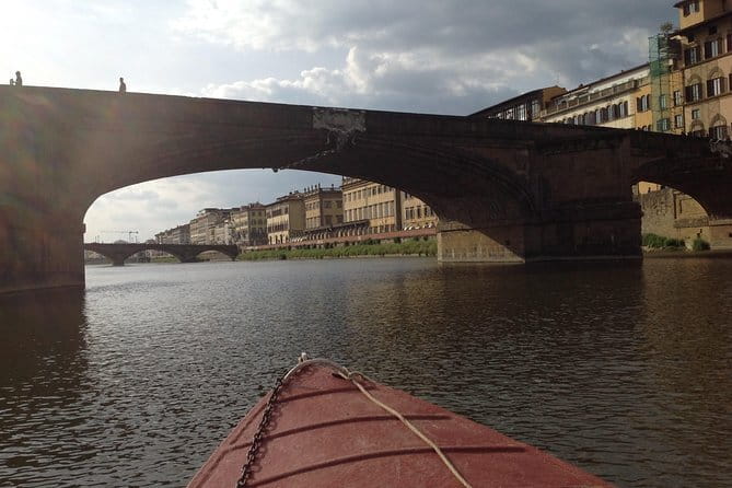 Florence sunset boat cruise - A glass of prosecco and a slower hour