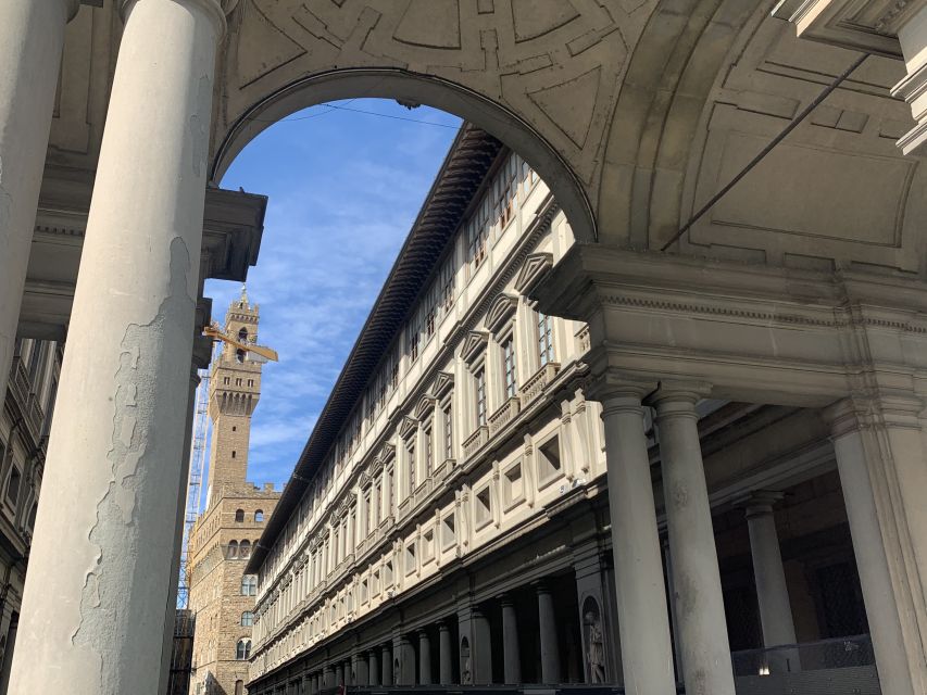 Florence: The Medici Family Guided Walking Tour - Piazza della Signoria and Palazzo Vecchio