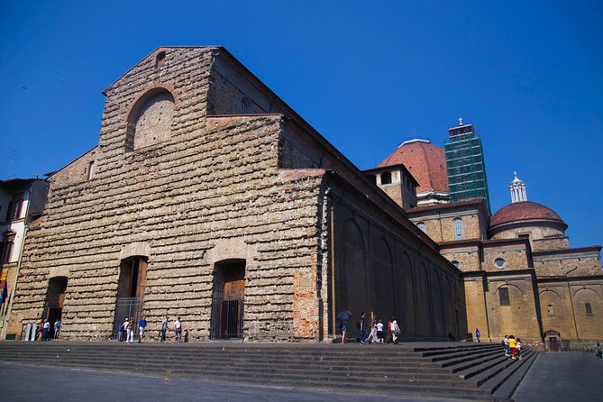 Florence - The Medici's Private Walking Tour - Ponte Vecchio and the Medici’s private shortcut