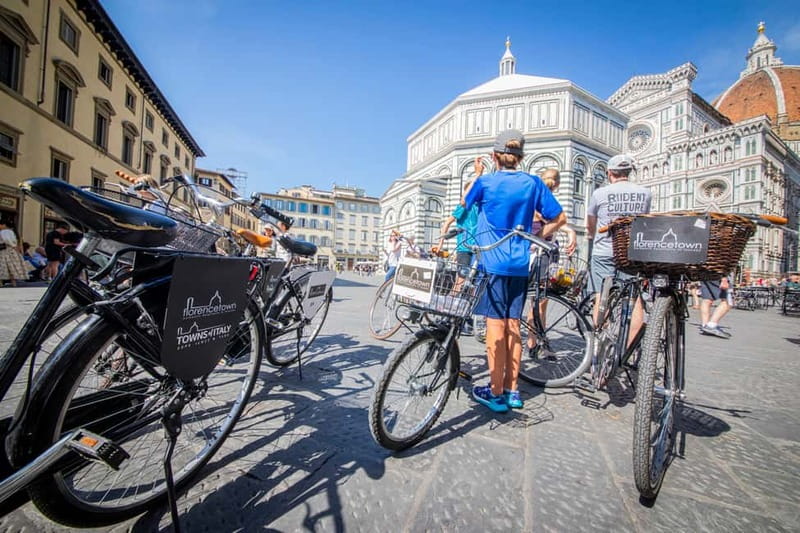 Florence: The Original City Bike Tour with a Guide - Piazza della Repubblica and Piazza Strozzi