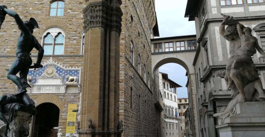 Florence: The Uffizi Gallery Most Iconic Masterpieces. - Meeting Cosimo de’ Medici Before the Paintings