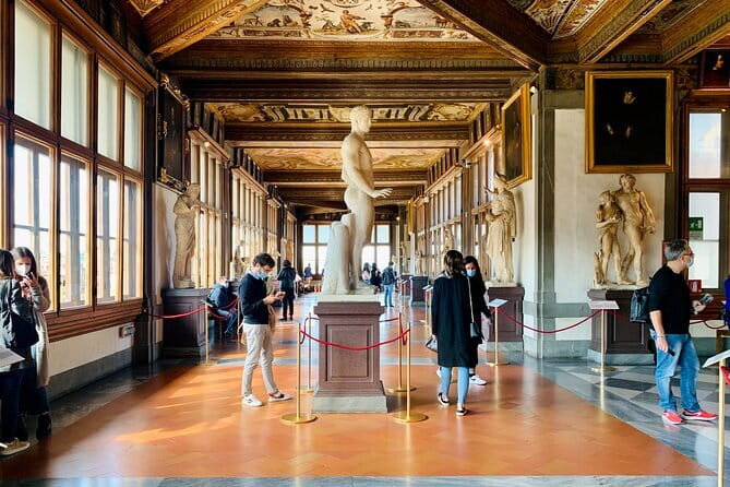 Florence Timed Entry Ticket: Uffizi & Accademia Galleries - Walking to the Uffizi Gallery