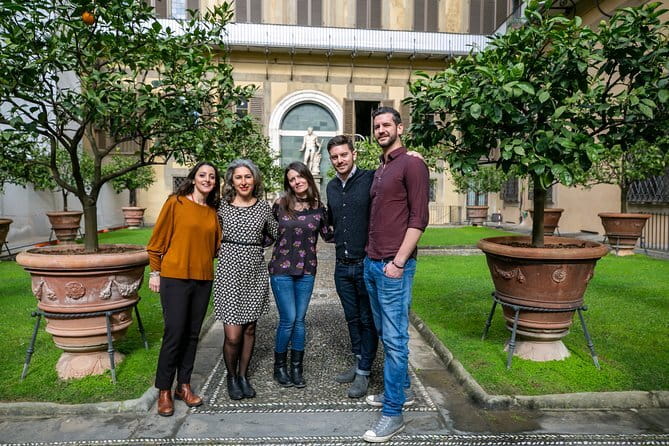 Florence Top-Sites Guided Tour with Skip-The-Line Access to Michelangelo David - From the Bargello area to Ponte Vecchio