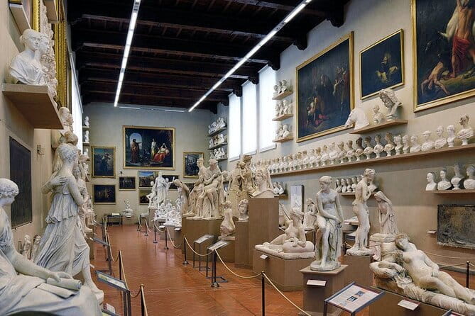 Florence Tour: Michelangelo's David and Historic Center - Why David Works Best With a Guide