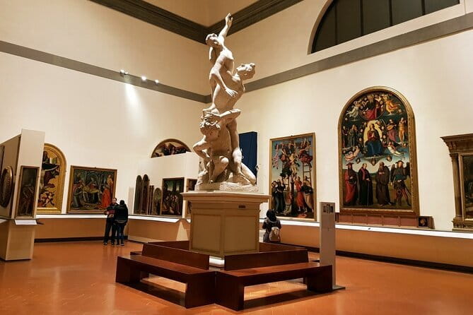 Florence Tour: Michelangelo's David and Historic Center - Meeting the guide on Via Ricasoli