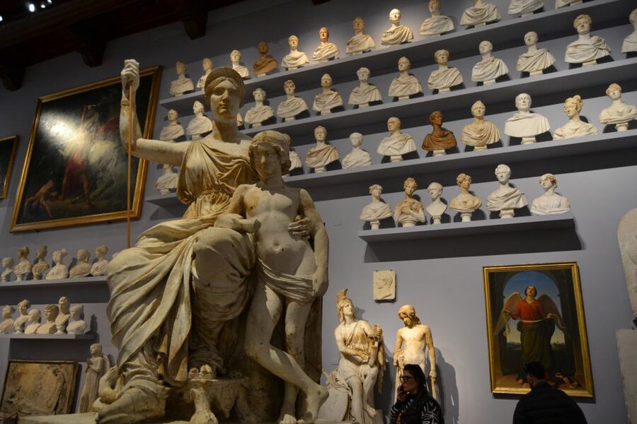 Florence: Tour of Michelangelo's David with Priority Access - Michelangelo’s Prigioni before David