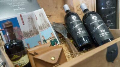 Truffle Hunting and Vinci with Lunch and Winery
