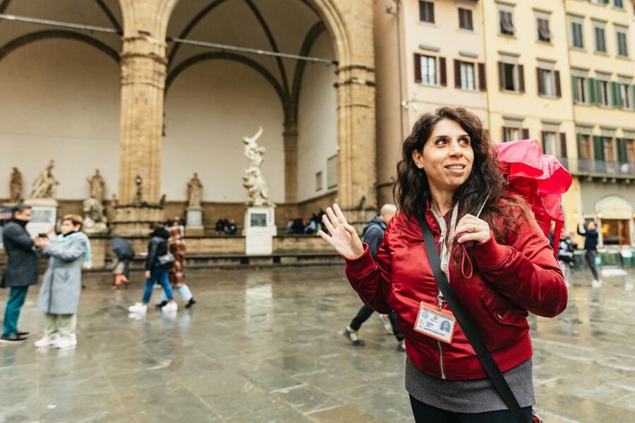Florence: Tuscan Food and Wine Guided Walking Tour - Crostini, pastry, and the first taste of Florence