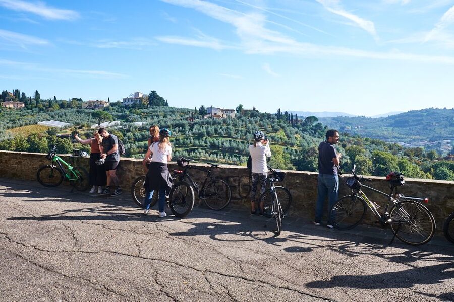 Florence: Tuscany Bike Tour with Wine & Olive Oil - Who should choose this Florence bike tour?