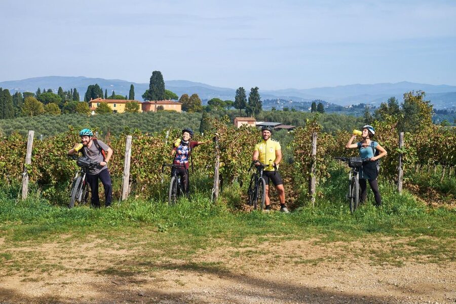 Florence: Tuscany Countryside Guided E-Bike Tour with Lunch - The return ride and changing views