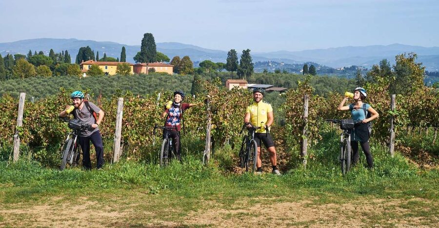 Florence: Tuscany Countryside Guided E-Bike Tour with Lunch - Guides, group size, and the feel of the day