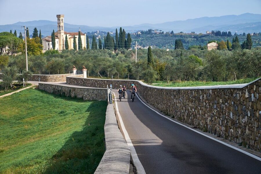 Florence: Tuscany Countryside Guided E-Bike Tour with Lunch - Riding through Chianti Classico by e-bike