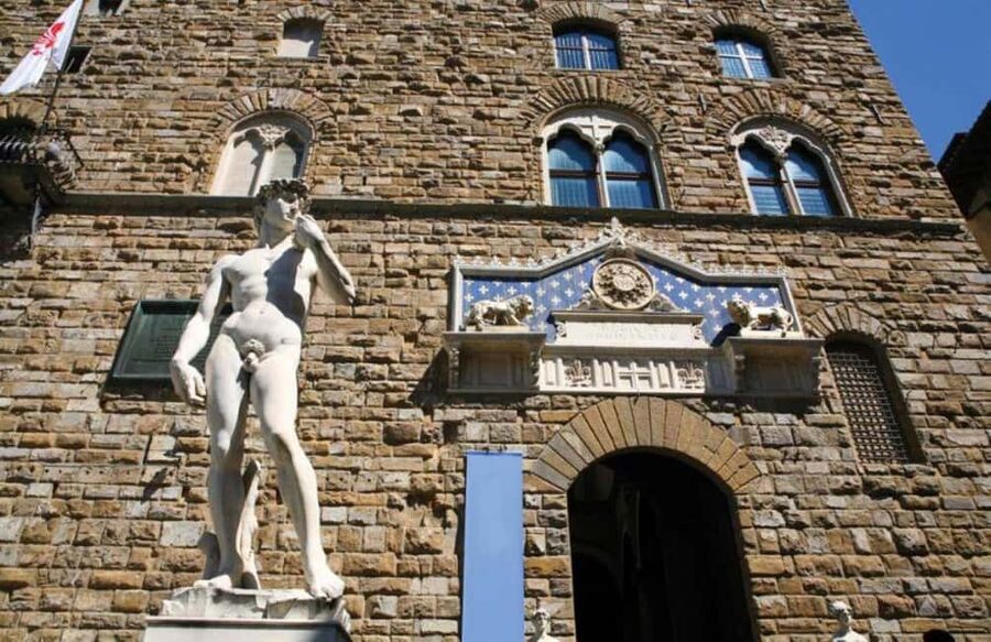 Florence: Uffizi, Accademia & Duomo Guided Tour - A pause before Florence’s historic center