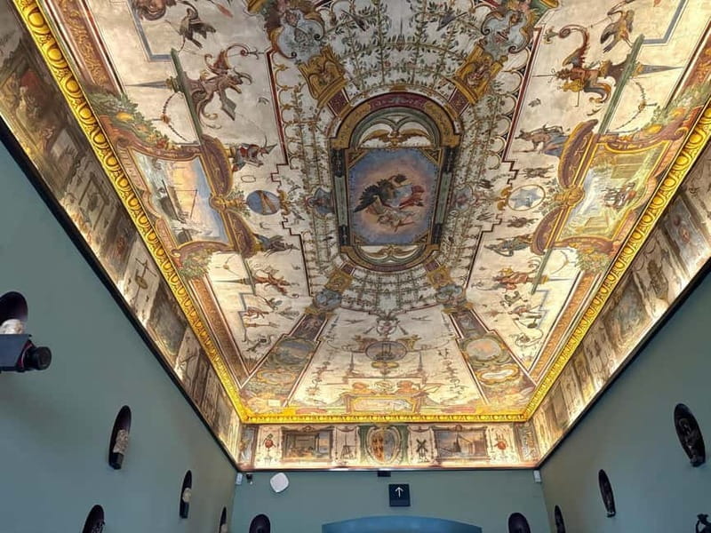 Florence: Uffizi Gallery Fast-Track Ticket - Five hours at your own pace
