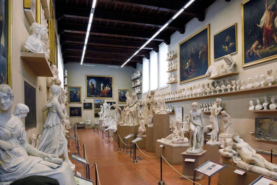 Florence: Uffizi Gallery Guided Tour - Meeting at the Andrea Obgagna statue