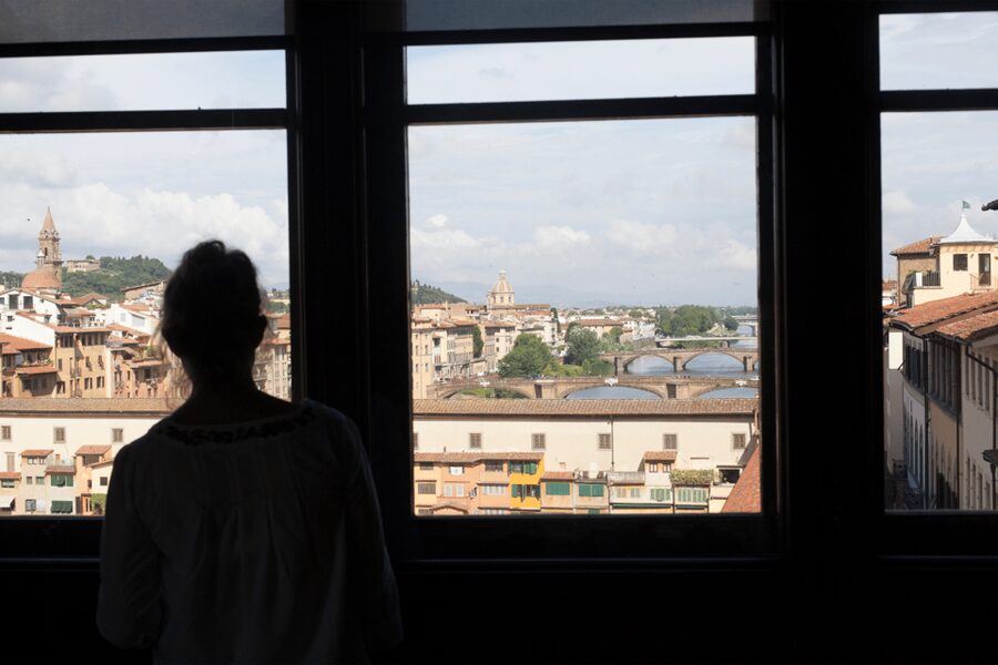 Florence Uffizi Gallery & Medici Vasari Corridor Guided Tour - The route toward Palazzo Pitti