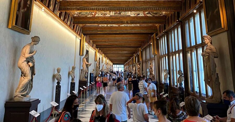 Florence: Uffizi Gallery Priority Ticket & Small-Group Tour - Meeting at Door Number 3