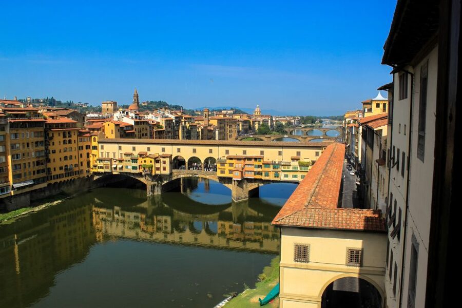 Florence: Uffizi Gallery Private Treasure Hunt for Families - Entering the Uffizi Gallery