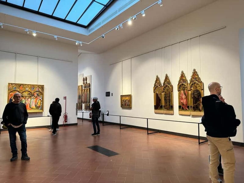 Florence: Uffizi Gallery Skip-the-line Ticket with escort - Should you book the Uffizi priority ticket?