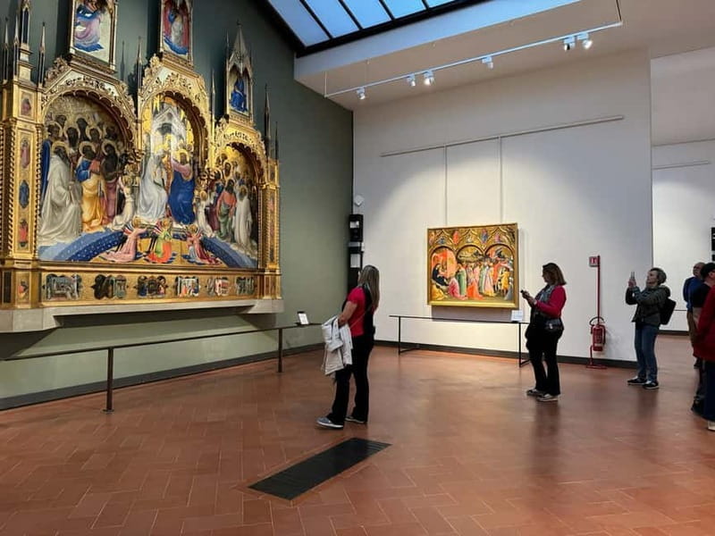 Florence: Uffizi Gallery Skip-the-line Ticket with escort - Following the collection from Byzantine art to Botticelli