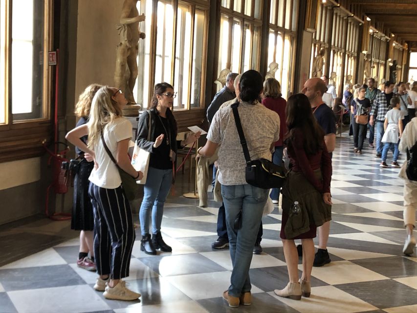 Florence: Uffizi Gallery Small Group Guided Tour - Meeting at Leonardo’s statue
