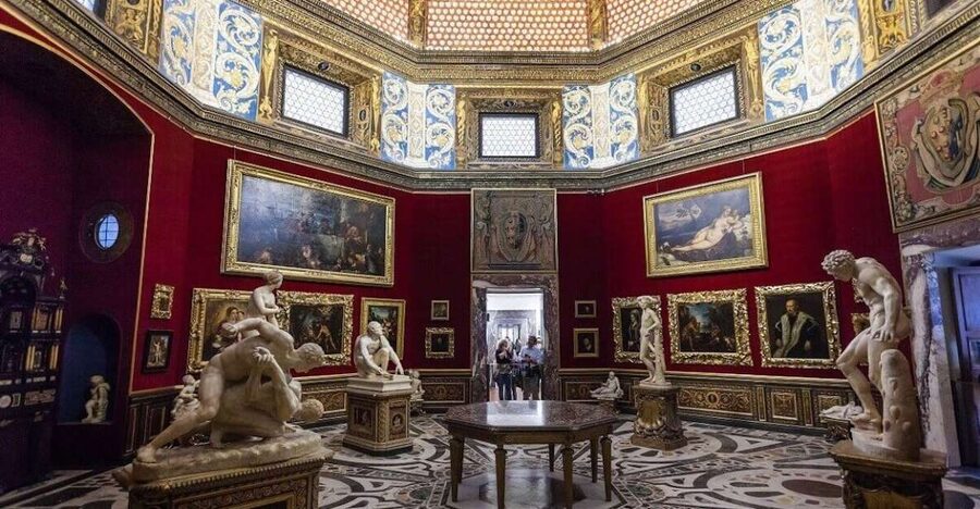 Florence: Uffizi Gallery Small Group with Entrance Tickets - Why the Uffizi needs a plan