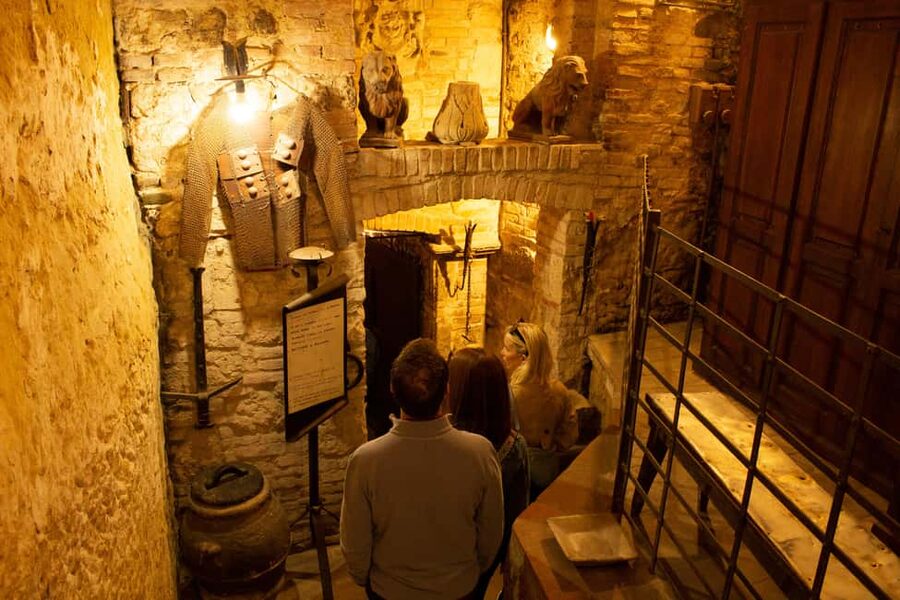 Florence: Valdorcia Wine, Brunello Montalcino, Montepulciano - Montalcino and the first Brunello tasting