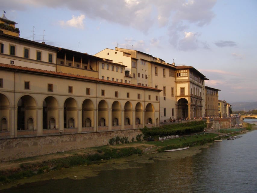 Florence: Vasari Corridor and Uffizi Gallery Exclusive Tour - Walking above the Ponte Vecchio