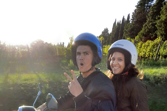 Florence Vespa Tour as a Passenger, max 6 people + Wine Window! - Why a Vespa is a smart way to see Florence