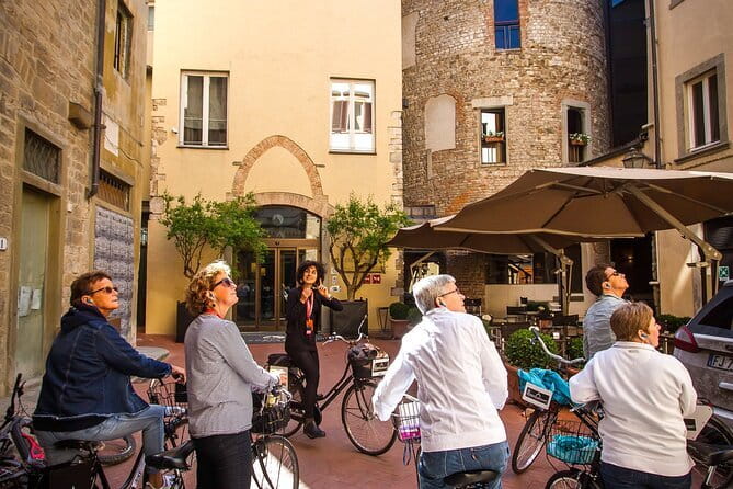 Florence Vintage Bike Tour–guided, small group or private option - Ponte Vecchio and the city’s best-known bridge