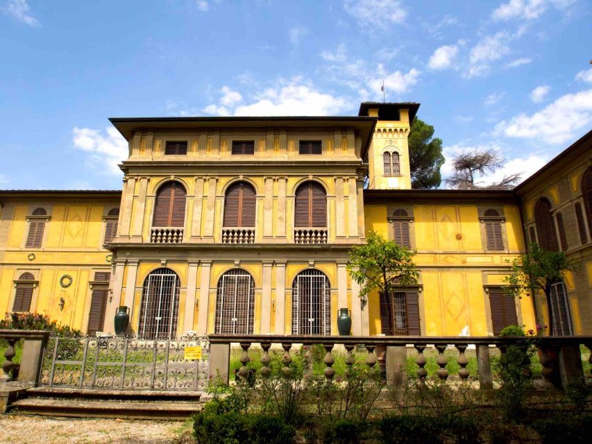 Florence: Visit to Frederick Stibbert's Villa and Park - Walking through the romantic English-style park