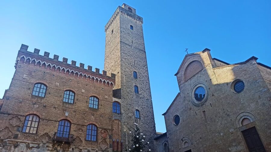 Florence: Volterra & San Gimignano Wine Tour with Lunch - Volterra and the Etruscan beginning