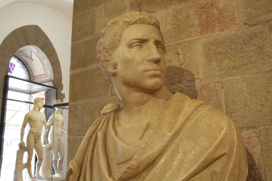 Florence: Walking Tour and Bargello Museum - What the Bargello visit adds