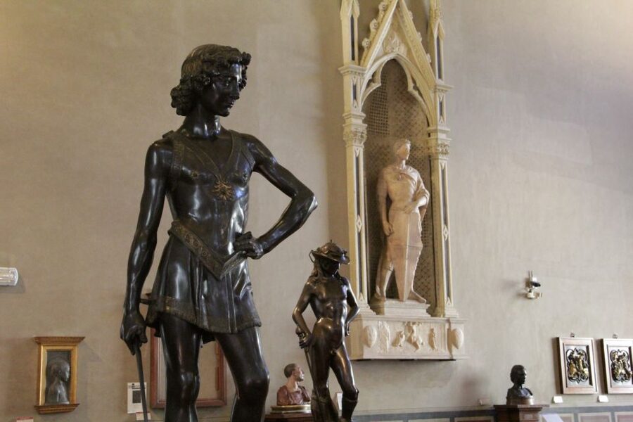 Florence: Walking Tour and Bargello Museum - A guide can make or break the two hours