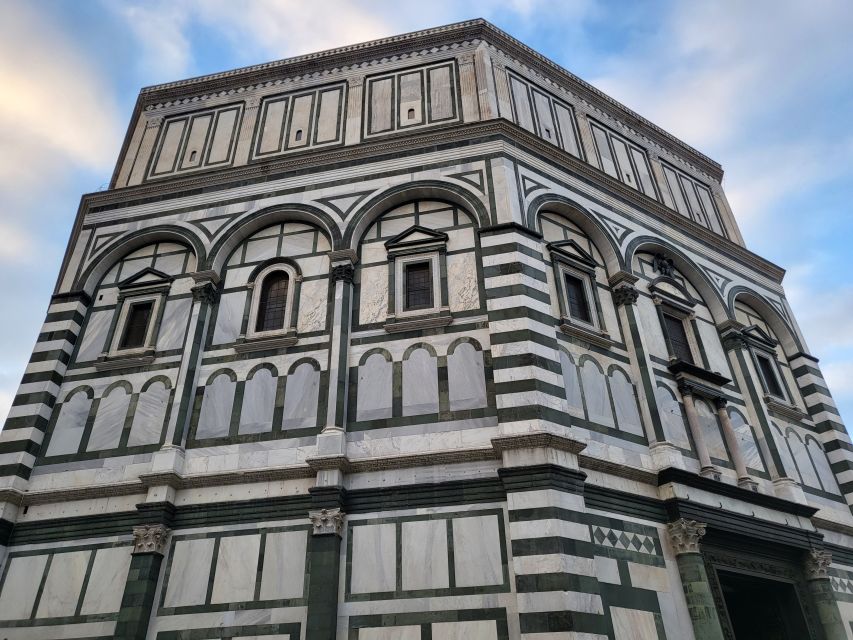 Florence: Walking Tour of Dante's Florence with a Guide - What the guide adds to the experience